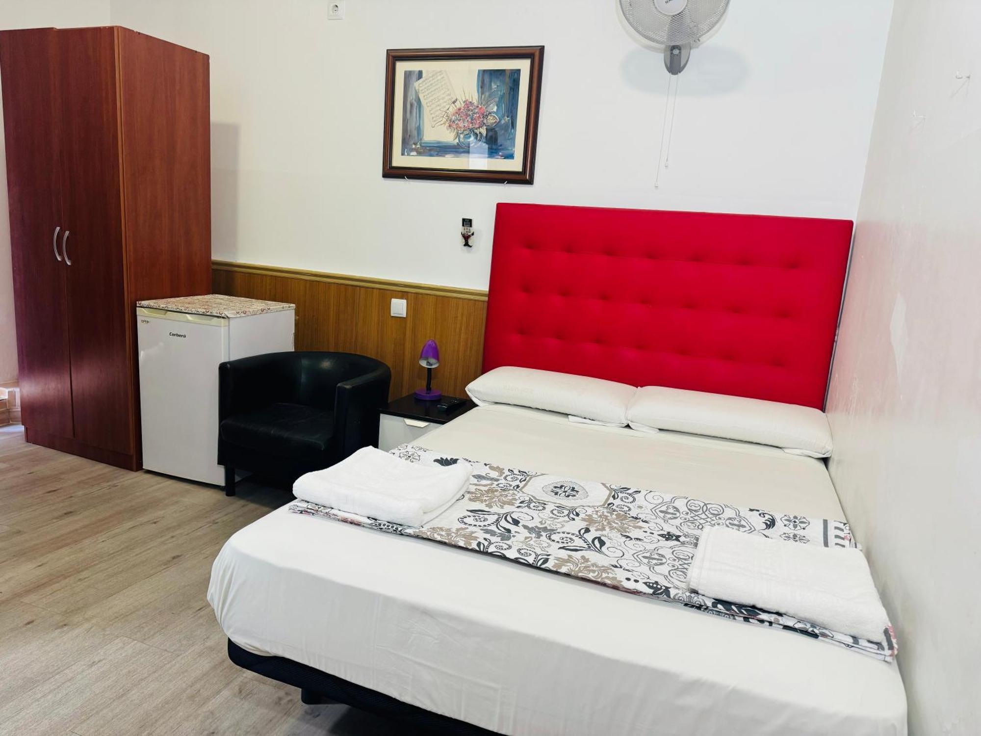 Hostal Mont Thabor Barcelona Exterior foto