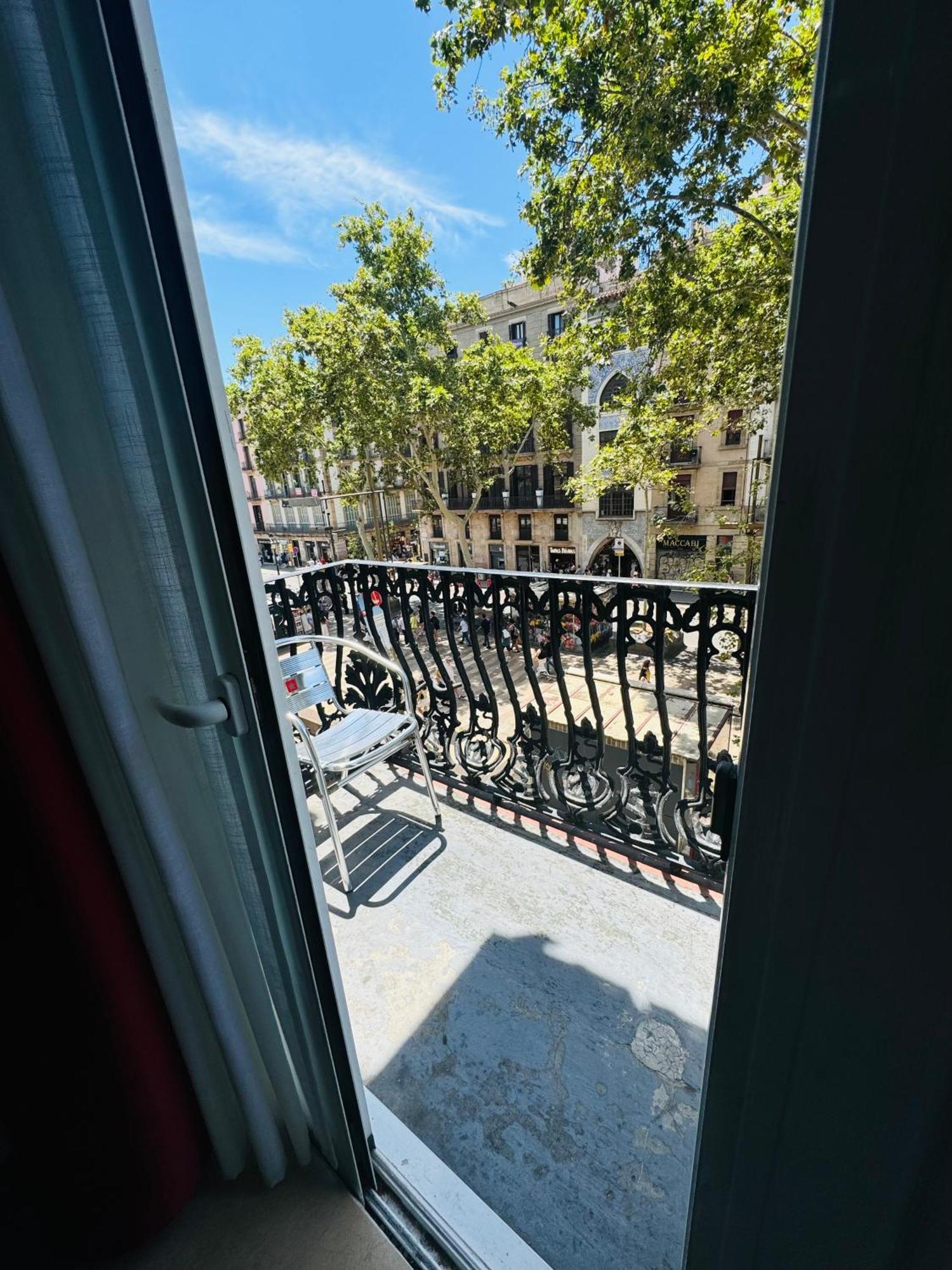 Hostal Mont Thabor Barcelona Exterior foto