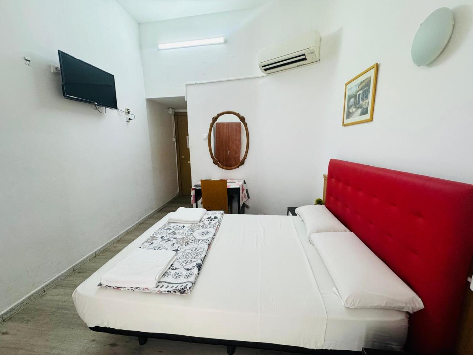 Hostal Mont Thabor Barcelona Exterior foto